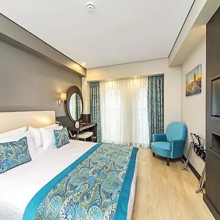 Hotel Mukarnas Taksim 4*