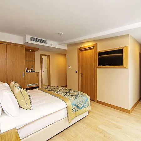 Hotel Mukarnas Taksim 3*