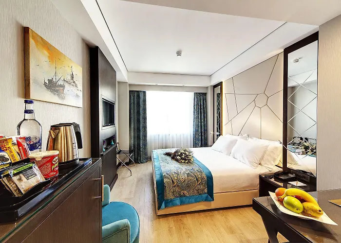 فندق Mukarnas Taksim 4*