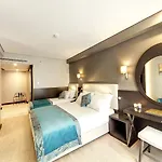 מלון Mukarnas Taksim 3*