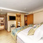 Ξενοδοχείο Mukarnas Taksim 3*