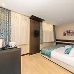 Mukarnas Taksim 3*