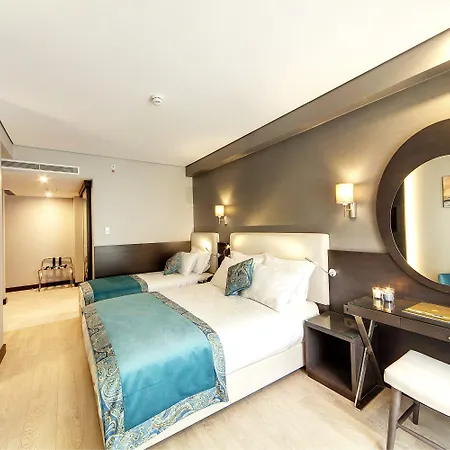 호텔 Mukarnas Taksim 4*